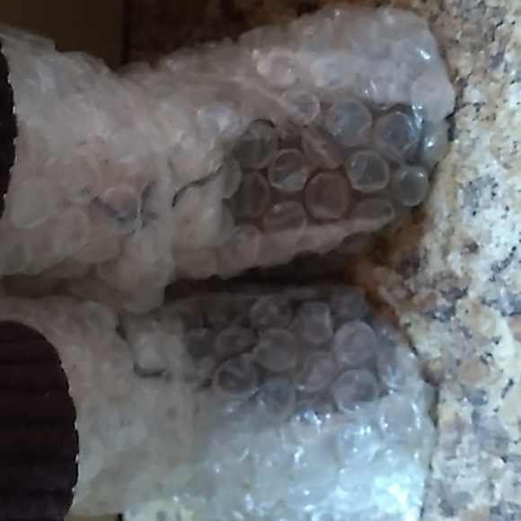 Duck House Porcelain collectable doll with bear - Picture 3 of 5